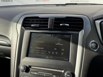 Ford Mondeo 2.0T EcoBoost Titanium Auto Euro 6 (s/s) 5dr