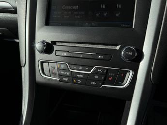 Ford Mondeo 2.0T EcoBoost Titanium Auto Euro 6 (s/s) 5dr