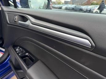 Ford Mondeo 2.0T EcoBoost Titanium Auto Euro 6 (s/s) 5dr