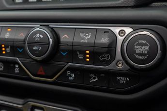 Jeep Wrangler 2.2 MultiJetII Overland Auto 4WD Euro 6 (s/s) 4dr