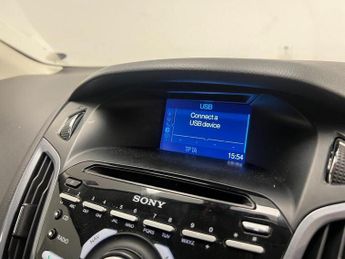 Ford Focus 1.6 Titanium Navigator Powershift Euro 5 5dr