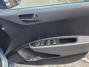 Hyundai i10 1.0 SE Euro 6 5dr