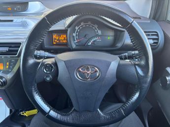 Toyota iQ 1.0 VVT-i 2 Multidrive Euro 4 3dr