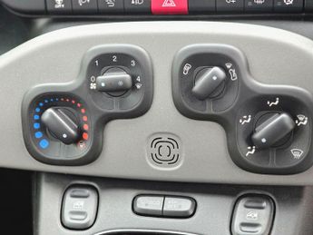 Fiat Panda 0.9 TwinAir Easy Dualogic Euro 6 (s/s) 5dr