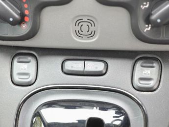 Fiat Panda 0.9 TwinAir Easy Dualogic Euro 6 (s/s) 5dr