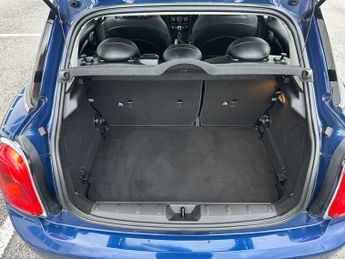 MINI Hatch 1.5 Cooper Auto Euro 6 (s/s) 5dr