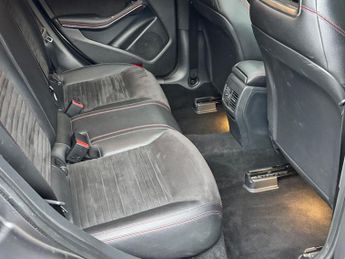 Mercedes-Benz CLA 2.1 CLA220d AMG Sport Shooting Brake 7G-DCT Euro 6 (s/s) 5dr