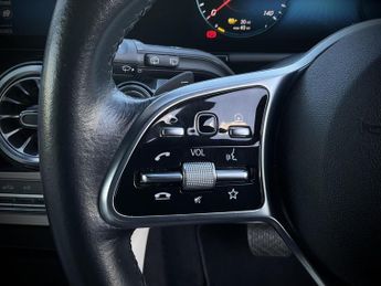 Mercedes-Benz Eqa 250 SPORT