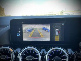 Mercedes-Benz Eqa 250 SPORT