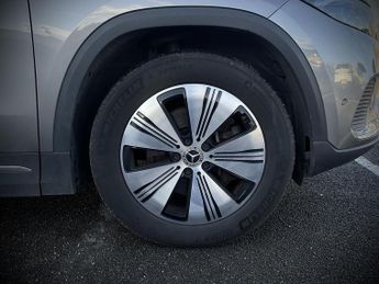 Mercedes-Benz Eqa 250 SPORT