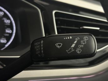 Volkswagen Polo 1.0 TSI SEL DSG Euro 6 (s/s) 5dr