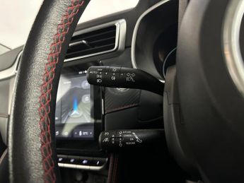 MG MG ZS 72.6kWh Trophy Long Range Auto 5dr