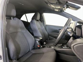 Toyota Corolla 1.8 VVT-h Icon Tech CVT Euro 6 (s/s) 5dr