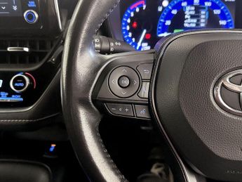 Toyota Corolla 1.8 VVT-h Icon Tech CVT Euro 6 (s/s) 5dr