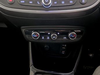 Vauxhall Crossland X 1.2 Turbo GPF Tech Line Nav Euro 6 (s/s) 5dr
