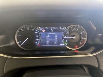 Land Rover Range Rover Evoque 1.5 P300e 12.2kWh R-Dynamic S Auto 4WD Euro 6 (s/s) 5dr