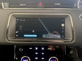 Land Rover Range Rover Evoque 1.5 P300e 12.2kWh R-Dynamic S Auto 4WD Euro 6 (s/s) 5dr