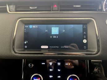 Land Rover Range Rover Evoque 1.5 P300e 12.2kWh R-Dynamic S Auto 4WD Euro 6 (s/s) 5dr