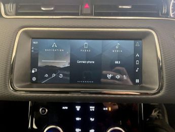 Land Rover Range Rover Evoque 1.5 P300e 12.2kWh R-Dynamic S Auto 4WD Euro 6 (s/s) 5dr