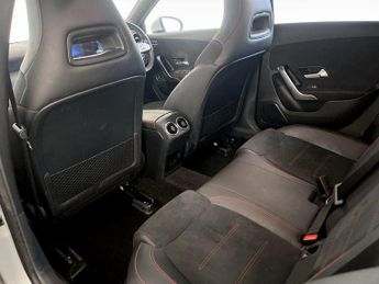 Mercedes-Benz A Class 1.3 A250e 15.6kWh AMG Line (Executive) 8G-DCT Euro 6 (s/s) 5dr