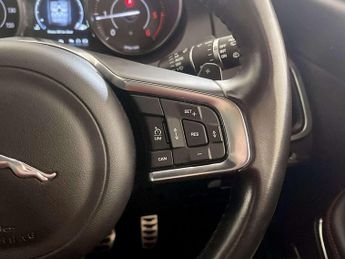 Jaguar E-PACE 2.0 D180 First Edition Auto AWD Euro 6 (s/s) 5dr