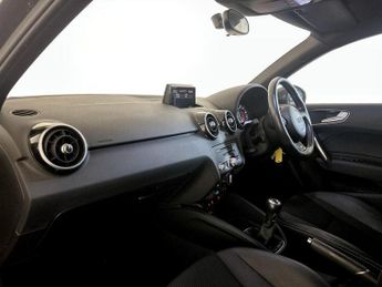 Audi A1 1.6 TDI S line Sportback Euro 6 (s/s) 5dr (Nav)