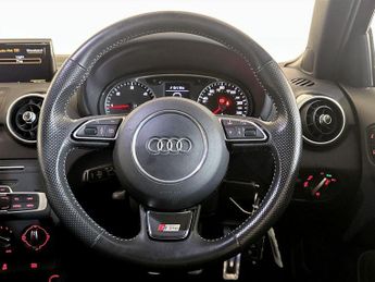 Audi A1 1.6 TDI S line Sportback Euro 6 (s/s) 5dr (Nav)
