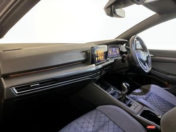 Volkswagen Golf 1.5 TSI R-Line Euro 6 (s/s) 5dr