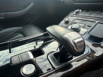 Audi A8 3.0 TDI V6 SE Executive Tiptronic quattro Euro 6 (s/s) 4dr