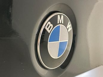 BMW 3 Series 2.0 320i Luxury Auto Euro 6 (s/s) 4dr