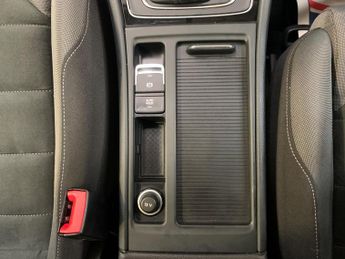 Volkswagen Golf 2.0 TDI BlueMotion Tech GT DSG Euro 6 (s/s) 5dr