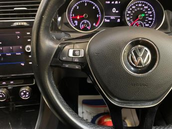 Volkswagen Golf 2.0 TDI BlueMotion Tech GT DSG Euro 6 (s/s) 5dr