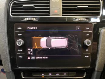 Volkswagen Golf 2.0 TDI BlueMotion Tech GT DSG Euro 6 (s/s) 5dr