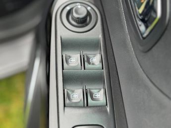 Renault Captur 1.2 TCe Dynamique MediaNav EDC Euro 5 5dr