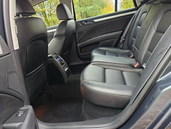 Skoda Superb 2.0 TDI Elegance DSG 4WD Euro 5 (s/s) 5dr