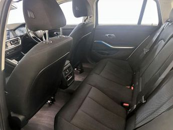 BMW 3 Series 2.0 330e 12kWh SE Pro Touring Auto xDrive Euro 6 (s/s) 5dr