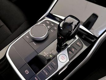 BMW 3 Series 2.0 330e 12kWh SE Pro Touring Auto xDrive Euro 6 (s/s) 5dr