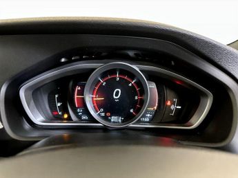Volvo V40 2.0 D4 R-Design Nav Plus Euro 6 (s/s) 5dr