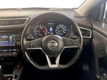 Nissan Qashqai 1.3 DIG-T N-Motion DCT Auto Euro 6 (s/s) 5dr