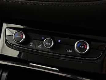 Vauxhall Grandland X 1.2 Turbo SRi Nav Auto Euro 6 (s/s) 5dr