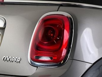 MINI Convertible 1.5 Cooper Auto Euro 6 (s/s) 2dr