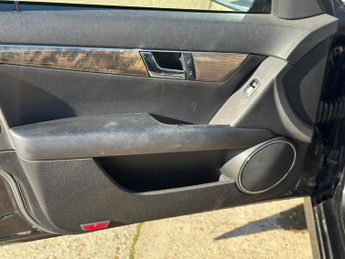 Mercedes-Benz C Class 1.6 C180K BlueEfficiency Sport Auto Euro 4 5dr