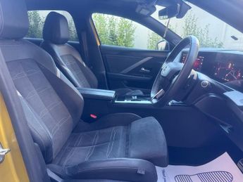 Vauxhall Astra 1.5 Turbo D Ultimate Auto Euro 6 (s/s) 5dr