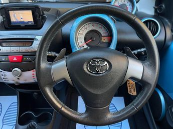 Toyota AYGO 1.0 VVT-i Move MultiMode Euro 5 5dr