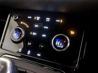 Land Rover Range Rover Evoque 2.0 D150 R-Dynamic S FWD Euro 6 (s/s) 5dr