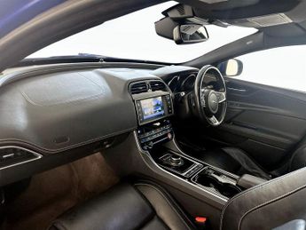 Jaguar XE 2.0d R-Sport Auto Euro 6 (s/s) 4dr