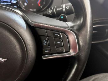 Jaguar XE 2.0d R-Sport Auto Euro 6 (s/s) 4dr