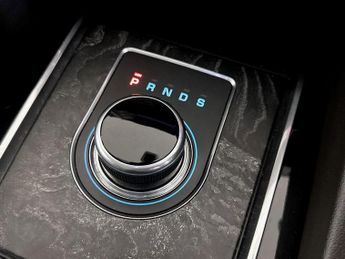 Jaguar F-PACE 2.0 D180 Portfolio Auto AWD Euro 6 (s/s) 5dr