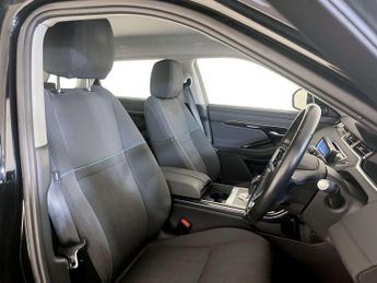 Land Rover Range Rover Evoque 1.5 P300e 12.2kWh SE Auto 4WD Euro 6 (s/s) 5dr