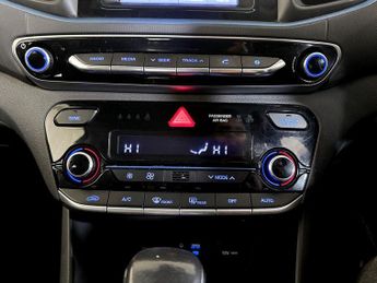 Hyundai IONIQ 1.6 h-GDi SE DCT Euro 6 (s/s) 5dr